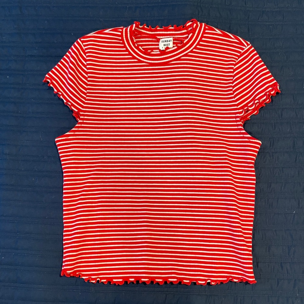 Aritzia stripped crop top